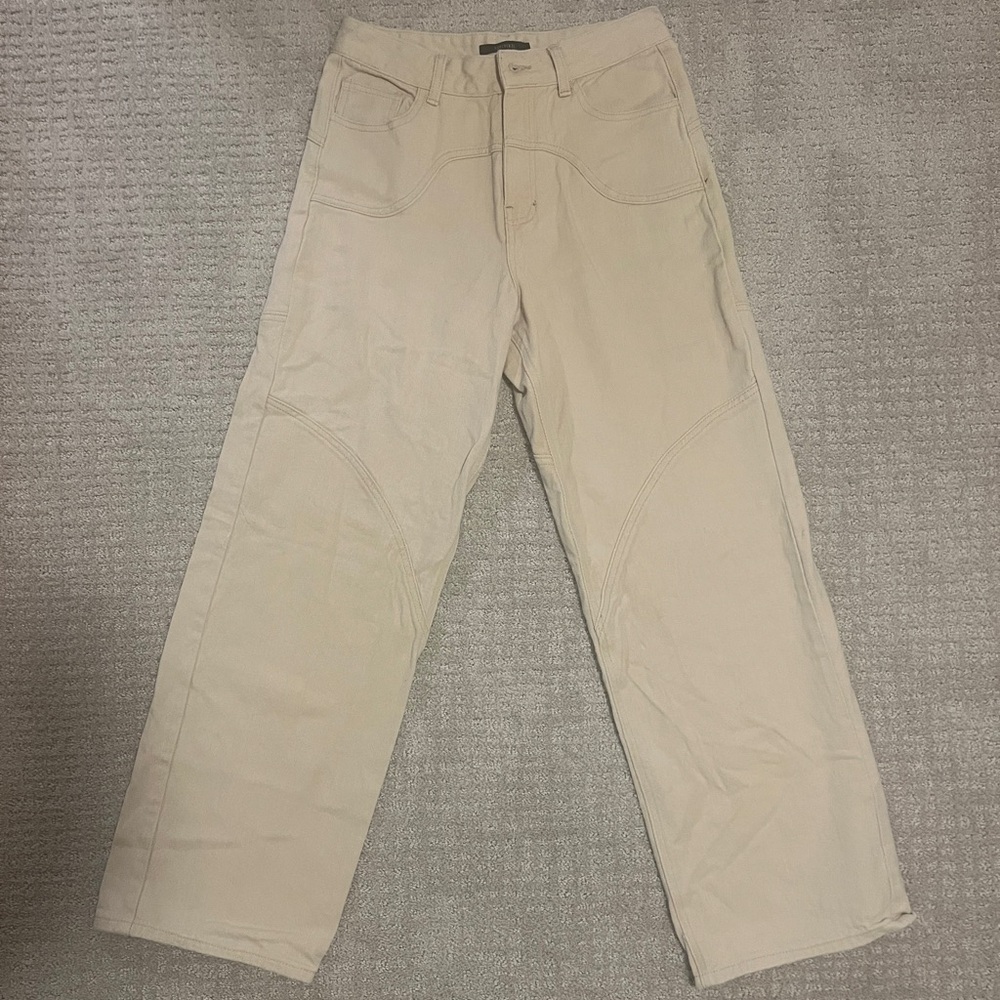 Beige Pants w Design